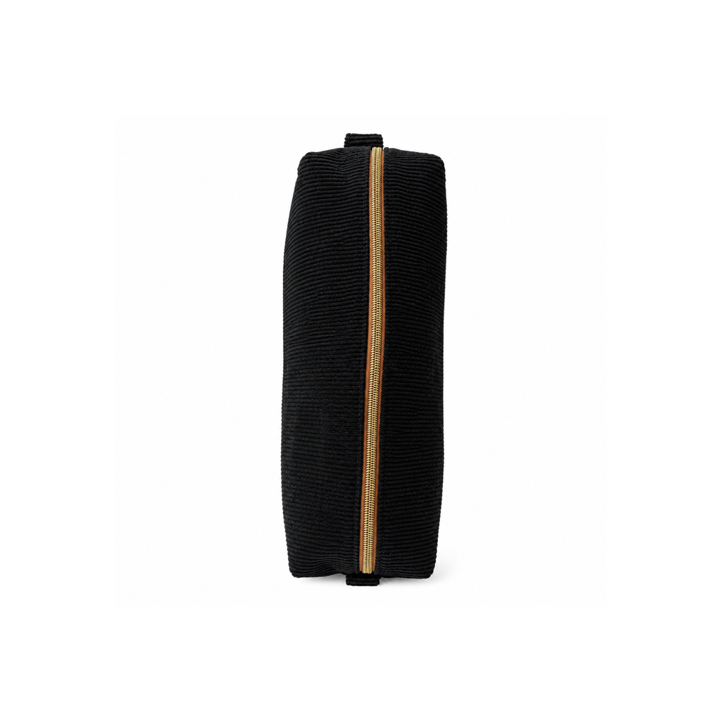 Zippered hair tool storage bag for travel